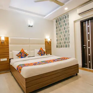 https://hotel-kesar-inn.hotelsdelhi.org