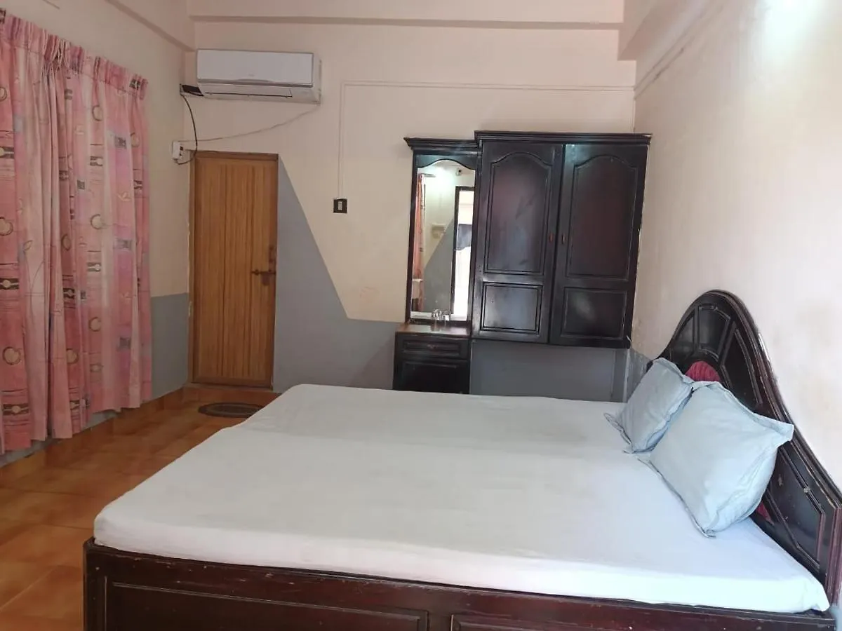 Nila Lodge Ottappālam
